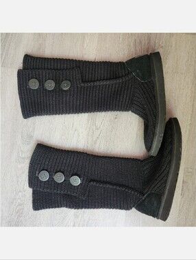 Ugg classic Cardy convertible chunky sweater knit boots black size 8 Bootie